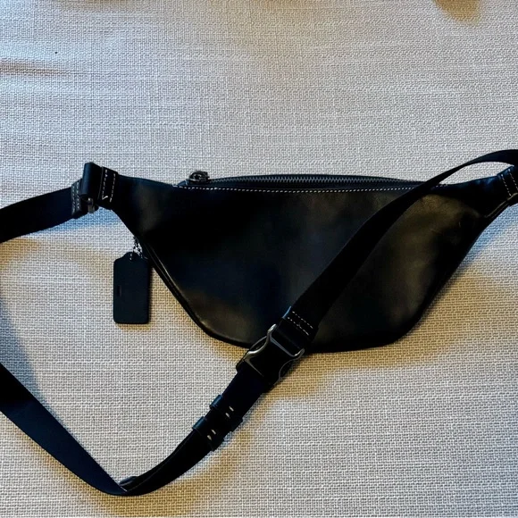 Coach Black Belt Bag with Multicolor Print - Picture 4 of 6